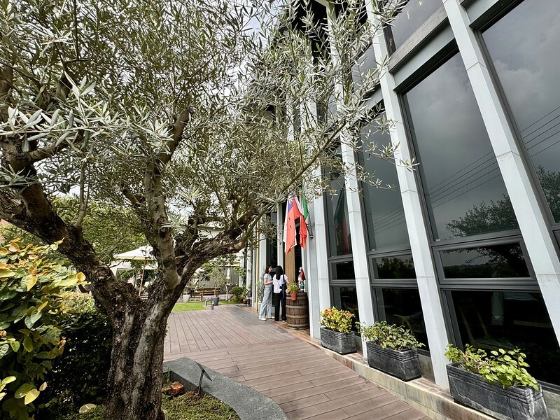 彰化縣彰化市台灣｜彰化｜工藝行旅｜踏出都市喧囂，在田園發現皮革之美：探索彰化的「路思大新創園區」。（彰化旅遊/彰