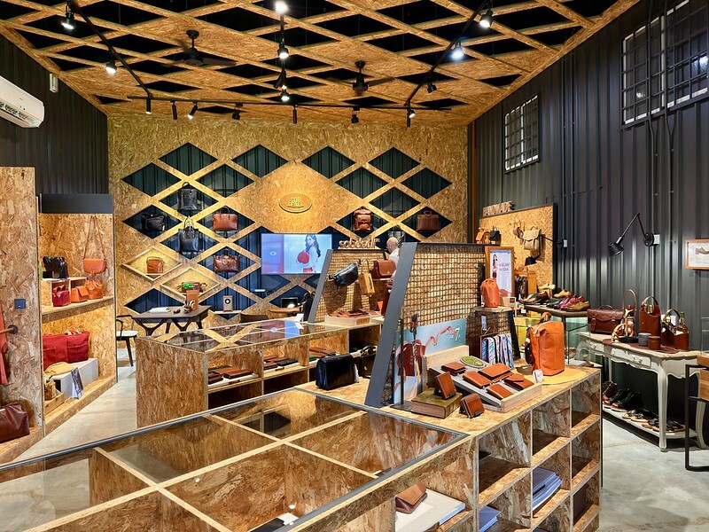 彰化縣彰化市台灣｜彰化｜工藝行旅｜踏出都市喧囂，在田園發現皮革之美：探索彰化的「路思大新創園區」。（彰化旅遊/彰