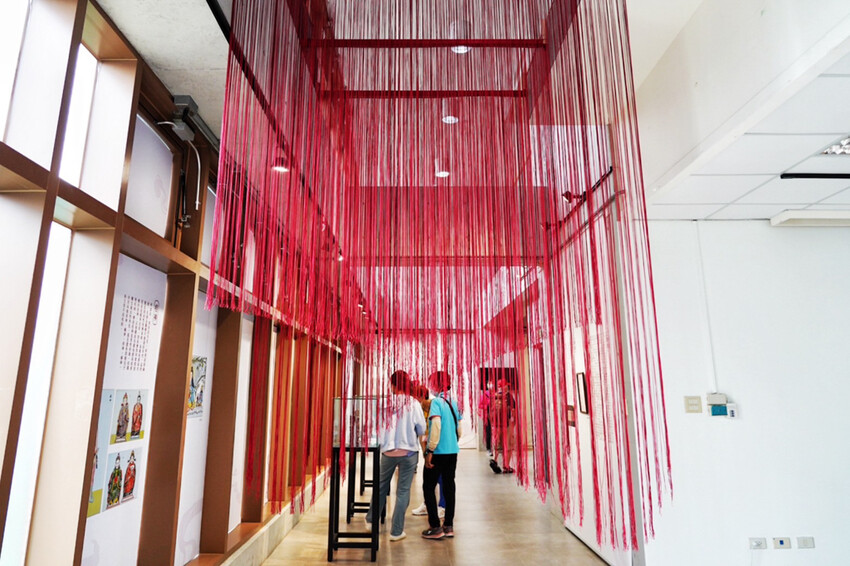 免費景點！女神幫幫忙特展！放大版抓周好可愛，週末有市集與DIY活動～有機會把掃拖機器人帶回家