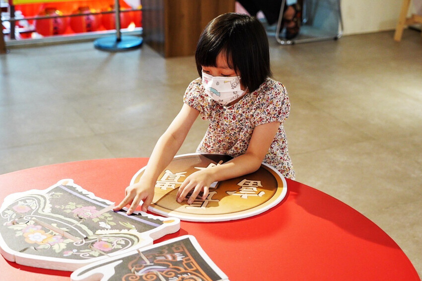 免費景點！女神幫幫忙特展！放大版抓周好可愛，週末有市集與DIY活動～有機會把掃拖機器人帶回家