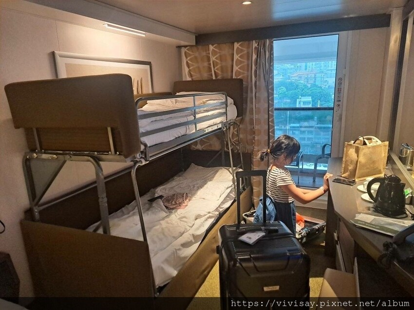 榮耀號 龍王餐廳 第一天晚餐伙食 (16).jpg