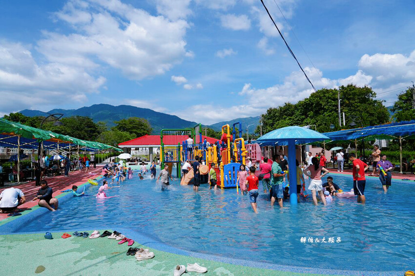 竹崎親水公園，夏日親子玩水好去處，有沖洗間及停車場，嘉義免費