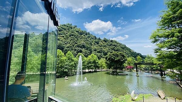 IMG_1693.jpg IMG_1693.jpg