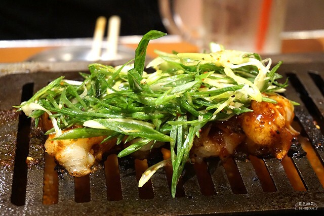 日本東京必吃燒肉》大阪烤肉 / 荷爾蒙 二子 新橋本館，ホルモンふたご人氣名品黑毛牛助肉經典好吃