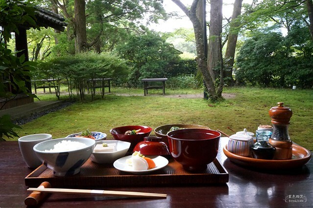 日本九州福岡柳川一日游》搭船遊柳川，享受九州威尼斯的遊船樂趣，柳川、太宰府一日遊及票券說明