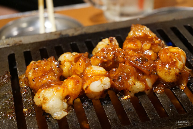 日本東京必吃燒肉》大阪烤肉 / 荷爾蒙 二子 新橋本館，ホルモンふたご人氣名品黑毛牛助肉經典好吃