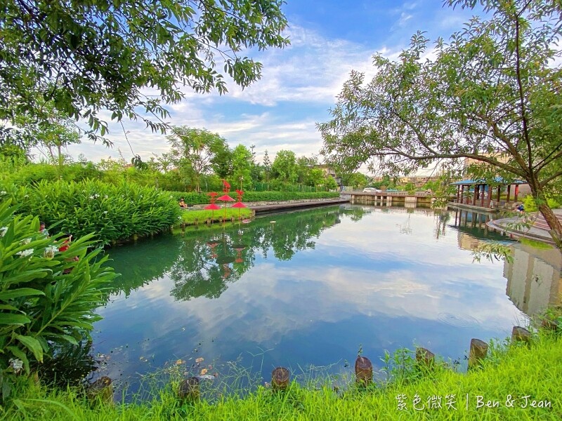 宜蘭縣冬山鄉新寮瀑布》漫步輕鬆好走森林步道  探訪雙層沁涼瀑布  宜蘭冬山免費景點