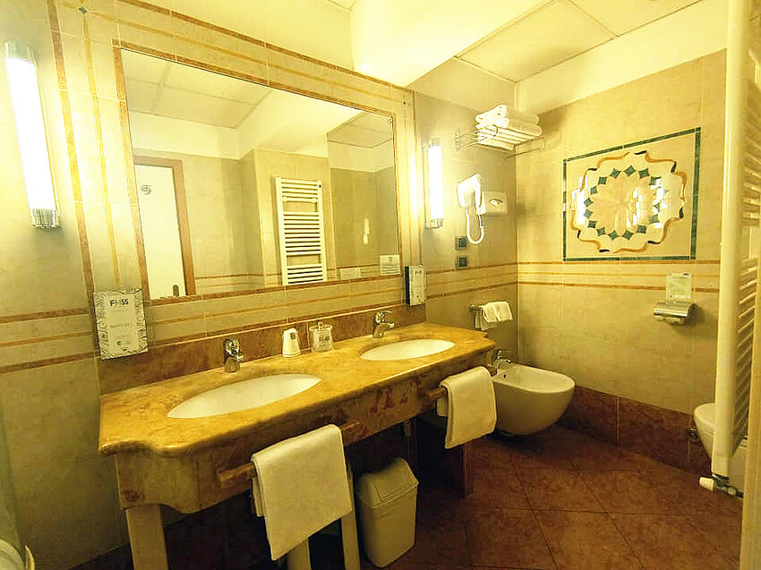 義大利義大利佛羅倫斯住宿推薦,FH55 Hotel Calzaiuoli近市中心