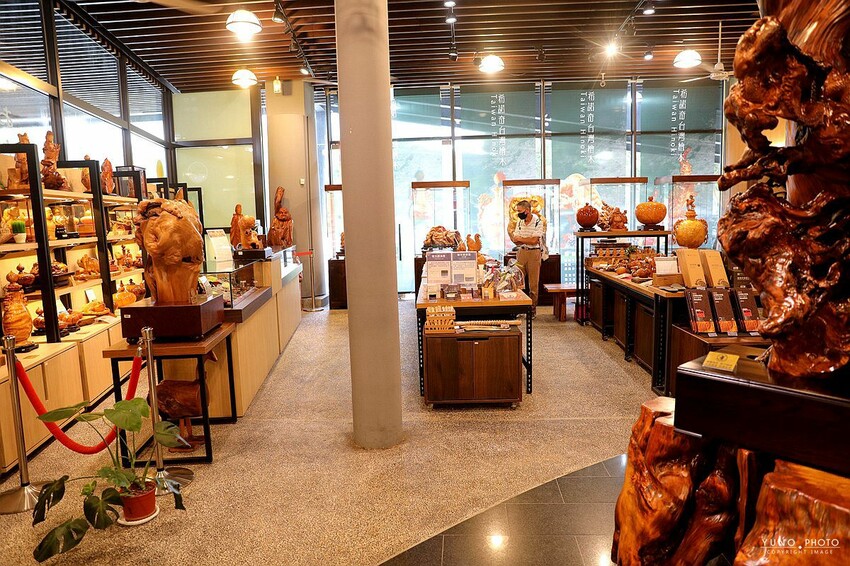 嘉義縣番路鄉「山の埕」阿里山公路熱門免門票親子旅途中繼景點!享用簡餐 免費品茗 (嘉義阿里山觸口遊客中心)