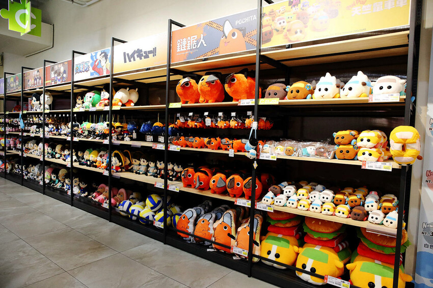 嘉義KHTOY絨毛玩偶旗艦館，正版授權絨毛玩偶專賣店，超過1
