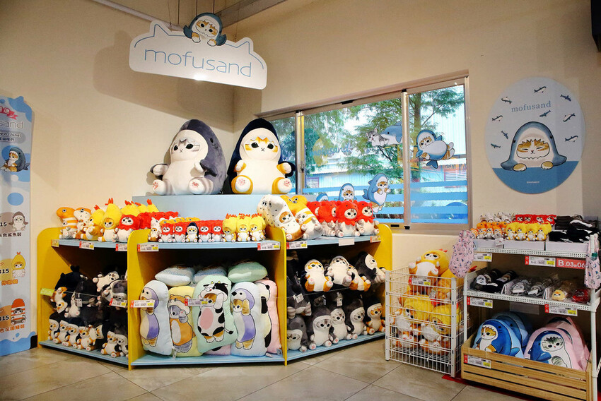 嘉義KHTOY絨毛玩偶旗艦館，正版授權絨毛玩偶專賣店，超過1