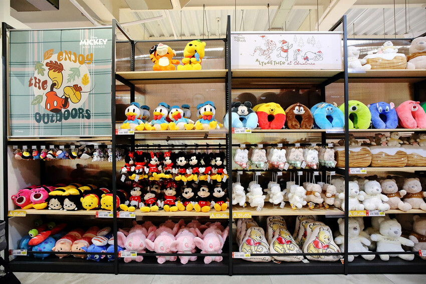 嘉義KHTOY絨毛玩偶旗艦館，正版授權絨毛玩偶專賣店，超過1