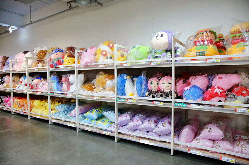 嘉義KHTOY絨毛玩偶旗艦館，正版授權絨毛玩偶專賣店，超過1