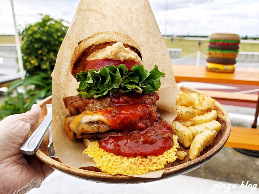 日本氾濫漢堡|沖繩瀨長島美食 一口無法掌握的漢堡 氾濫到了極致