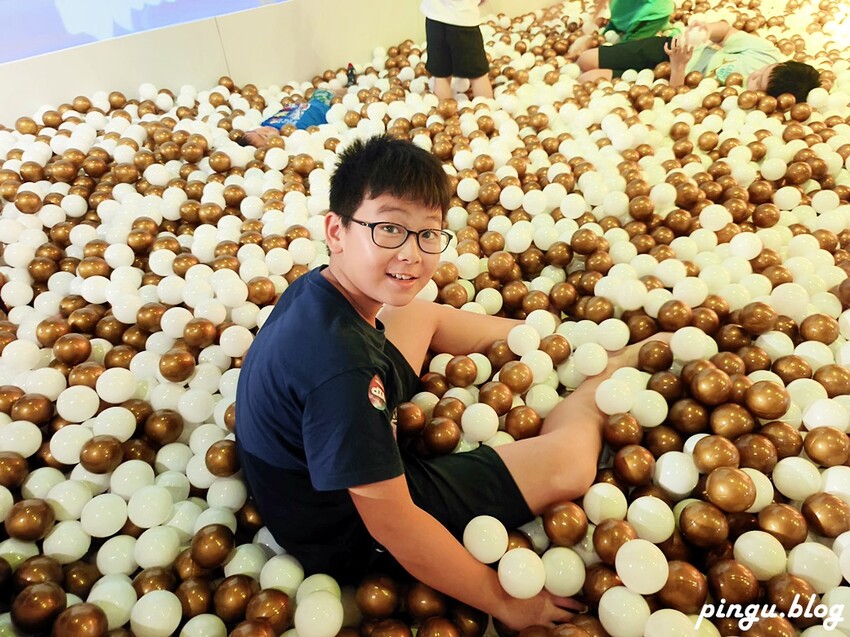 台北市中正區超人力霸王英雄展｜小朋友的英雄來囉!!4米高英雄對戰 一起走入超人力霸王的宇宙中