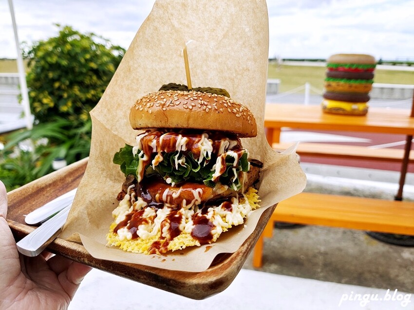 日本氾濫漢堡|沖繩瀨長島美食 一口無法掌握的漢堡 氾濫到了極致