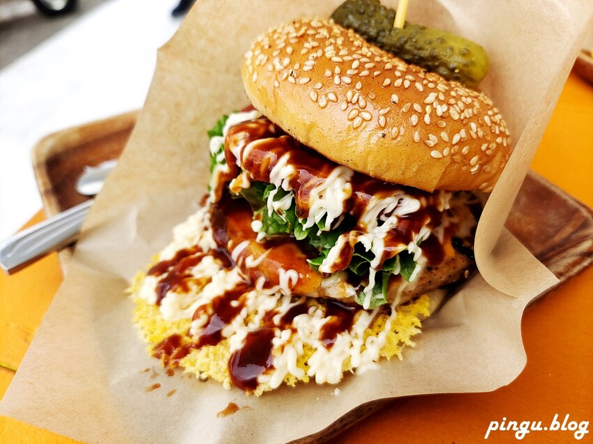 日本氾濫漢堡|沖繩瀨長島美食 一口無法掌握的漢堡 氾濫到了極致