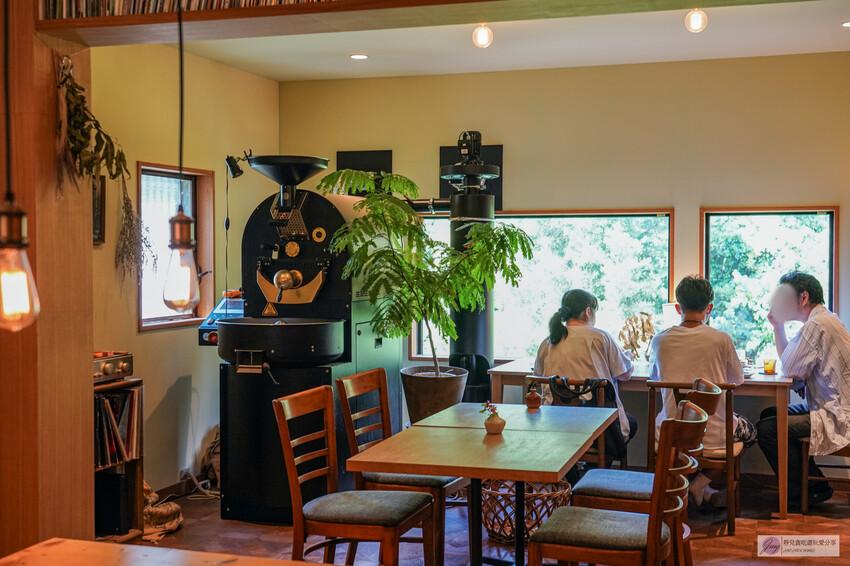 日本伊東美食,森林裡的秘密咖啡廳!三明治與咖啡,品質卓越。