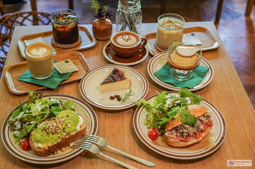 日本伊東美食,森林裡的秘密咖啡廳!三明治與咖啡,品質卓越。