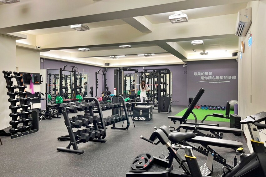 健身小白也不怕!台中健身房私人教練一對一、一對二教學,女性友善更貼心!