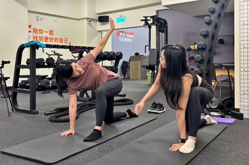 健身小白也不怕!台中健身房私人教練一對一、一對二教學,女性友善更貼心!