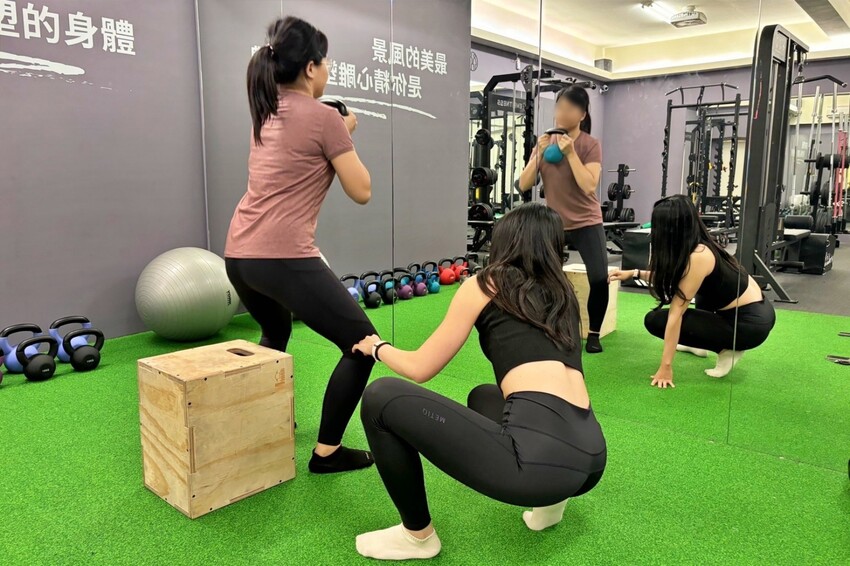 健身小白也不怕!台中健身房私人教練一對一、一對二教學,女性友善更貼心!