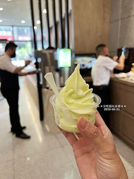 台中市西區【台中。西區】近審計新村、勤美草悟道親民住宿．福爾摩沙草悟道酒店