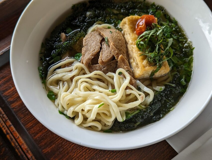 【沖繩美食】山の茶屋・楽水|沖繩南部最棒的海景餐廳