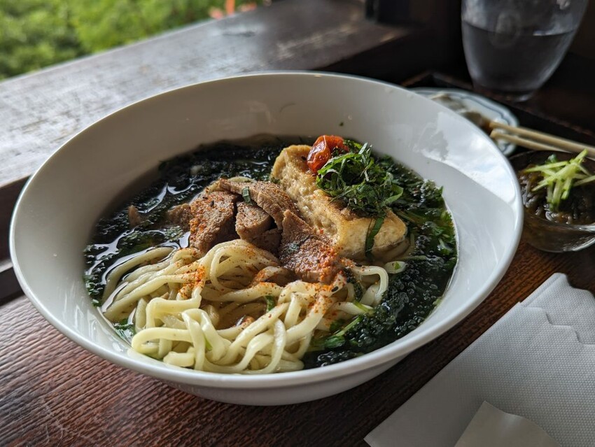 【沖繩美食】山の茶屋・楽水|沖繩南部最棒的海景餐廳