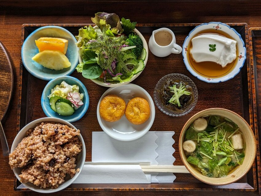 【沖繩美食】山の茶屋・楽水|沖繩南部最棒的海景餐廳