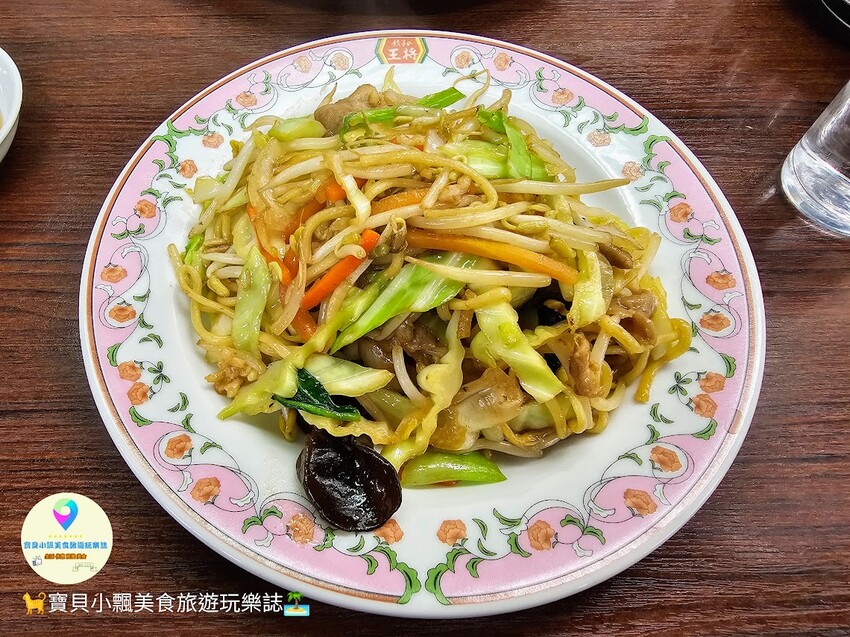 日本[食]日本 熊本 下通商店街 餃子の王將 新鮮的國產食材 料好實在 煎餃搭上沾醬 好吃不膩超對味