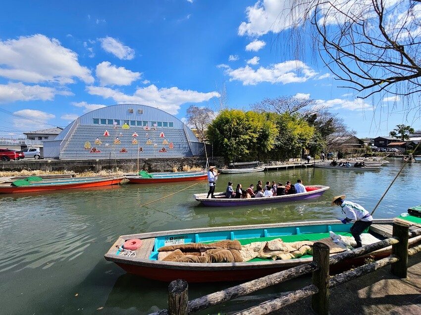 日本[旅遊]福岡 乘坐小舟悠遊柳川 欣賞獨特美景 不時船夫還會有唱經典童謠 悠閒享受難得自在時光~下船後周邊景