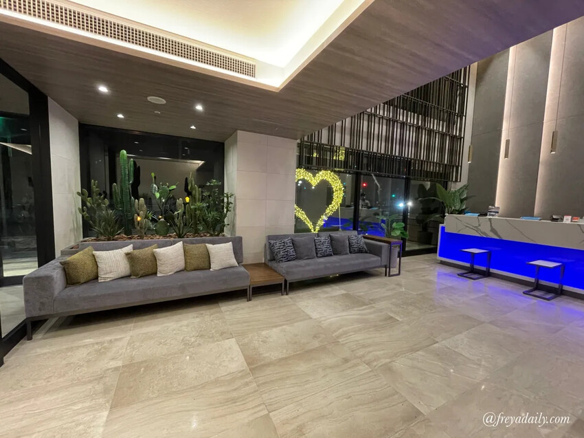 日本沖繩超人氣飯店 Hotel Grand Consort Naha 那霸格蘭康索爾飯店│近國際通 平面停車場