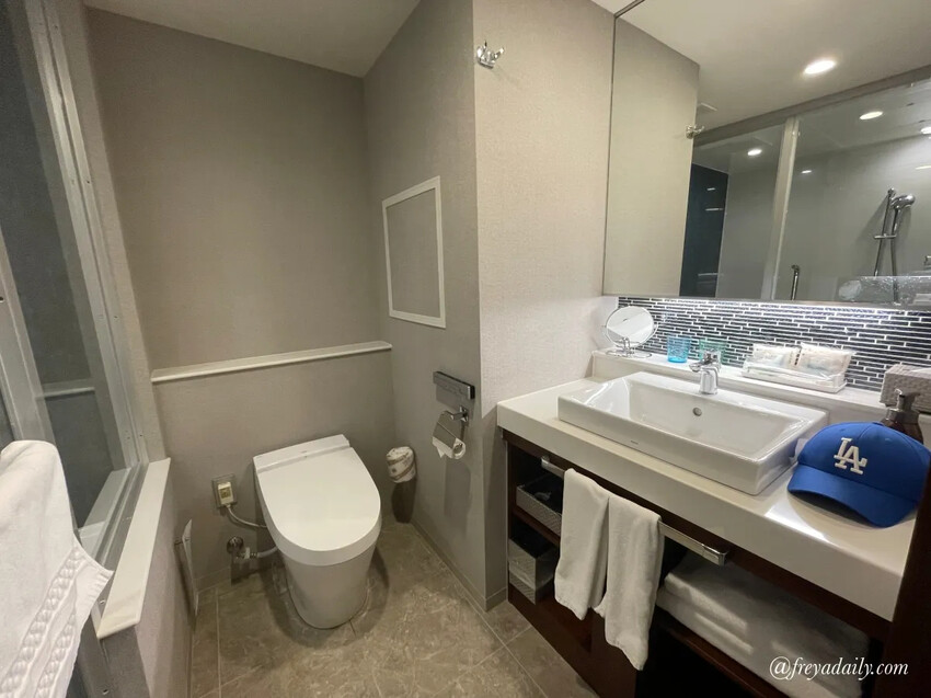 日本沖繩超人氣飯店 Hotel Grand Consort Naha 那霸格蘭康索爾飯店│近國際通 平面停車場