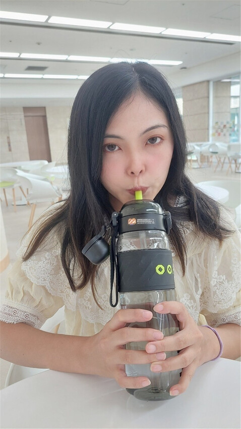 居家生活｜【LANE MOUEN 覽萌】 運動雙飲水壺 11
