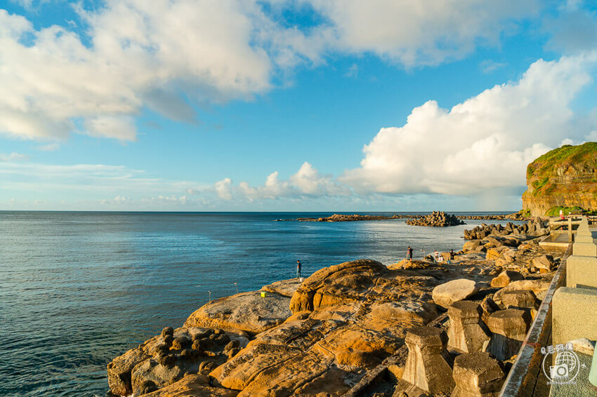 新北市瑞芳區鼻頭港服務區 | 新北東北角夕陽美景來這看，還有海鮮美食可享用～