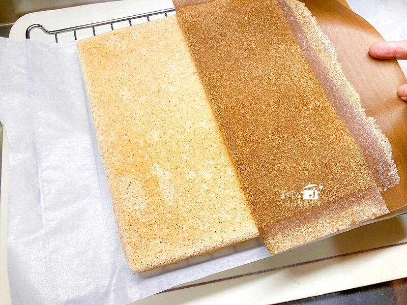 烘焙筆記│芝麻堅果抹茶奶油蛋糕捲，蛋糕質地綿密雙色夾心口感滑顺