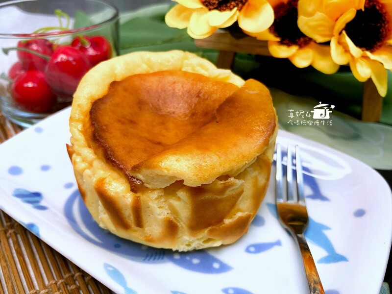 烘焙筆記│芝麻堅果抹茶奶油蛋糕捲，蛋糕質地綿密雙色夾心口感滑顺