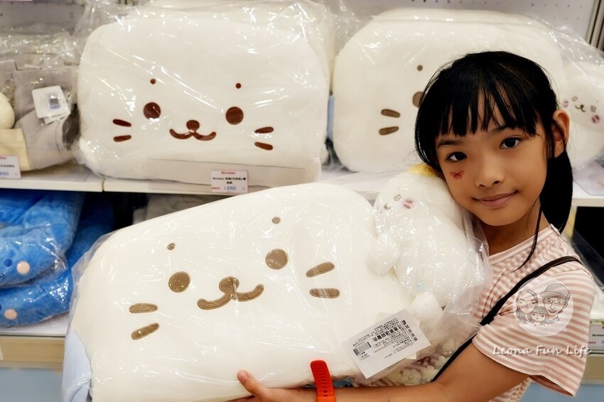 台中市北區2024中友動漫祭第二彈開跑!!3米高小海豹，還有名偵探柯南100萬美元的五陵星日版限量商品喔!