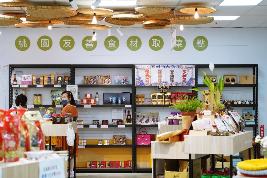 桃園平鎮 天光雜貨店 匯聚客家小農美食、手感技藝、文創商品的質感店舖