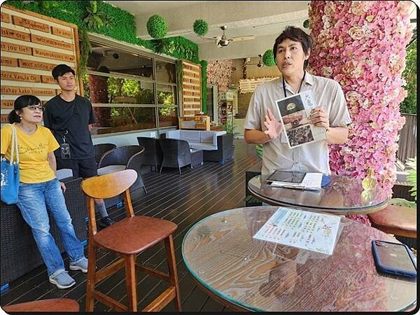 高雄市六龜區【高雄六龜】生態人文品茗一日遊☆新威森林公園(桃花心木步道)x十八羅漢山服務區x檳榔屋餐廳x六山十八工作站