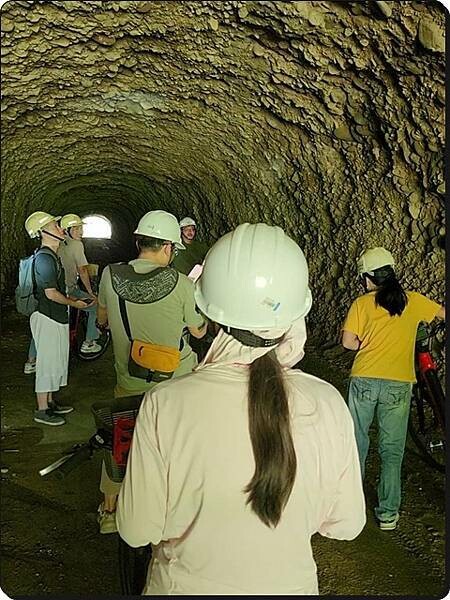 高雄市六龜區【高雄六龜】生態人文品茗一日遊☆新威森林公園(桃花心木步道)x十八羅漢山服務區x檳榔屋餐廳x六山十八工作站