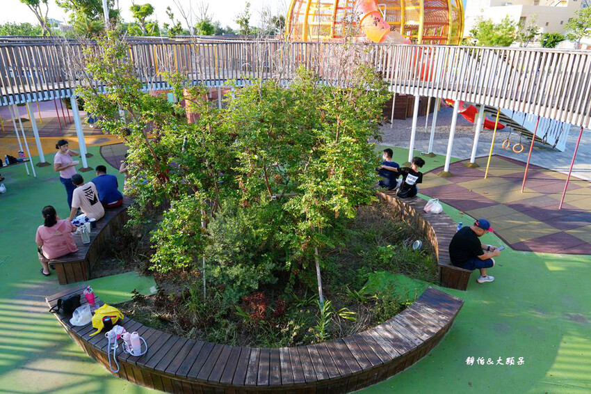 車城共融遊戲場,洋蔥大福9米高造型溜滑梯、攀爬網,屏東親子景