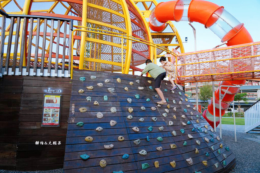 車城共融遊戲場,洋蔥大福9米高造型溜滑梯、攀爬網,屏東親子景