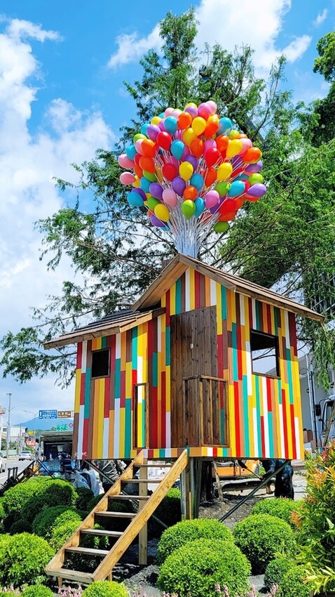 南投縣埔里鎮全台最美休息聚落”日月町複合式商場”暑假8/1日盛大開幕！絕美純白建築引進日本蔦屋書店、在地品牌以及東京