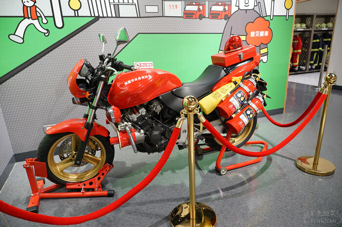 桃園市八德區桃園防災教育館》室內免費入場當一日小小消防員羅伊，多元的互動體驗、充滿了娛樂性與知識性