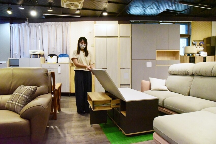 億家具批發倉庫 新莊店|30年老字號 MIT家具工廠直營 價格透明客製化服務 新北家具賣場推薦|西莉亞玩樂人生 億家具批發倉庫新莊店