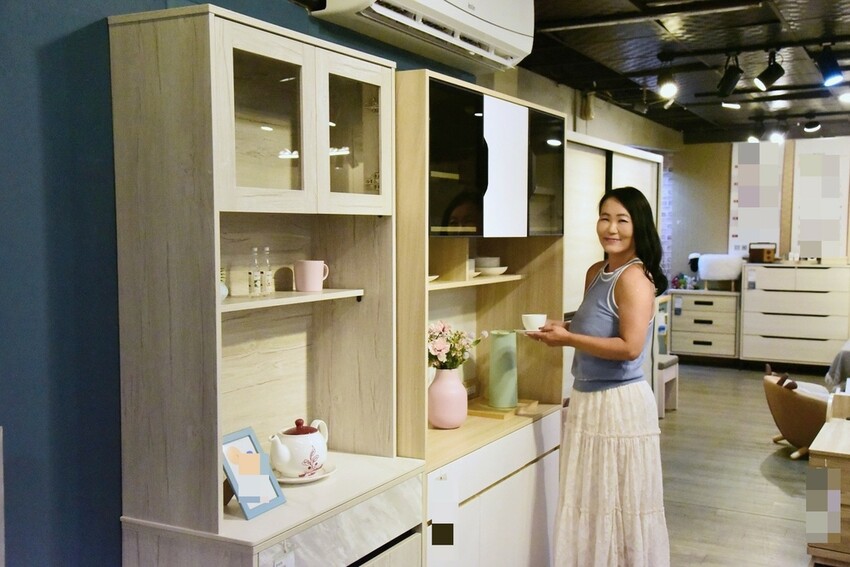 億家具批發倉庫 新莊店|30年老字號 MIT家具工廠直營 價格透明客製化服務 新北家具賣場推薦|西莉亞玩樂人生 億家具批發倉庫新莊店