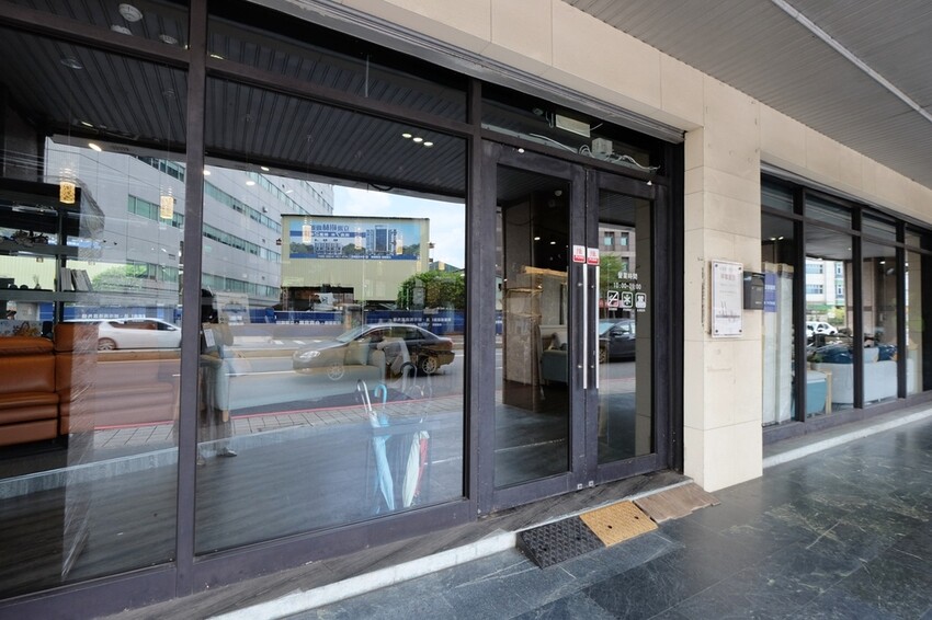 億家具批發倉庫 新莊店|30年老字號 MIT家具工廠直營 價格透明客製化服務 新北家具賣場推薦|西莉亞玩樂人生 億家具批發倉庫新莊店