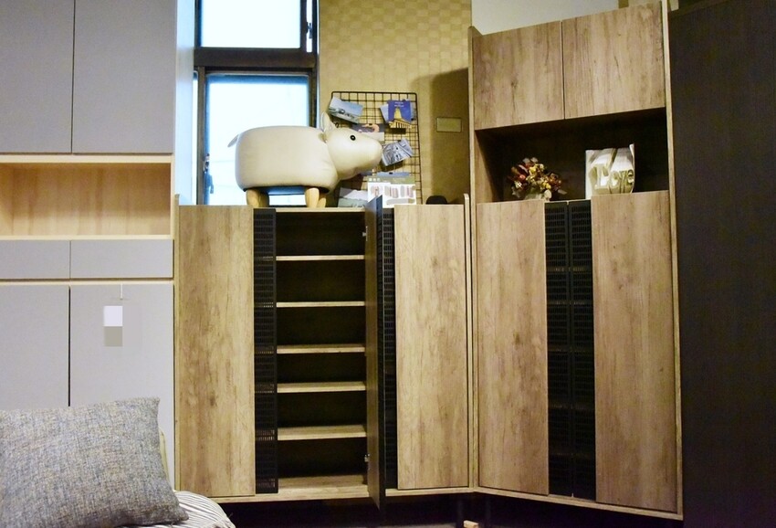 億家具批發倉庫 新莊店|30年老字號 MIT家具工廠直營 價格透明客製化服務 新北家具賣場推薦|西莉亞玩樂人生 億家具批發倉庫新莊店